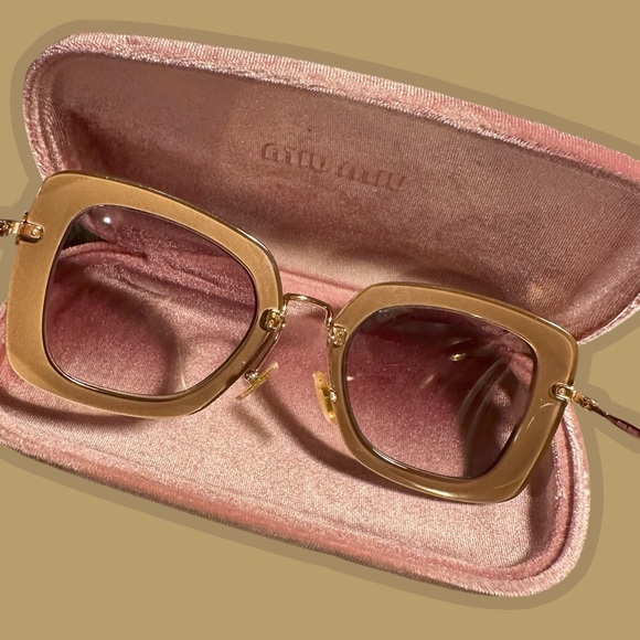 Miu Miu Black & Gold Acetate SMU 07O Square Lense Metal Frame Sunglasses W/ Case - Picture 10 of 16